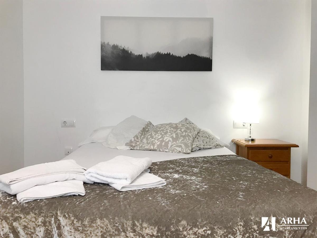 Apartamentos Arha Потес Екстериор снимка