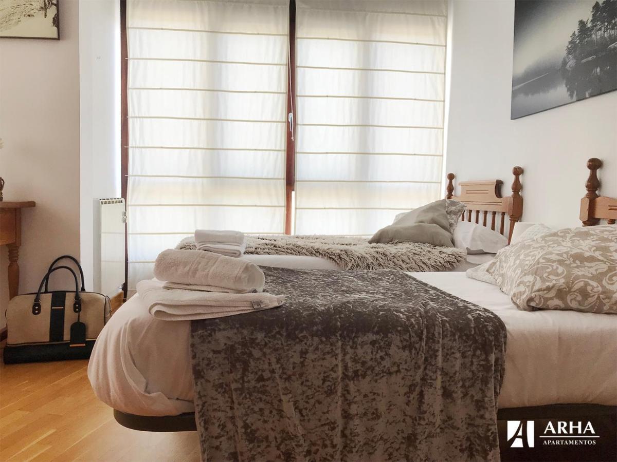 Apartamentos Arha Потес Екстериор снимка