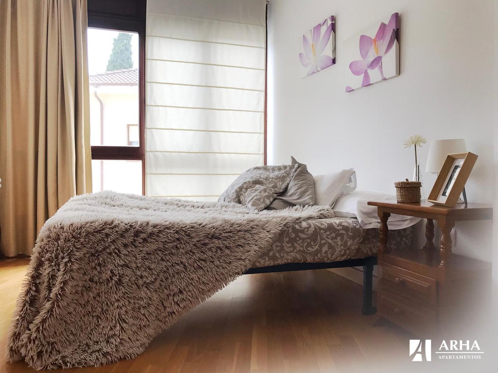 Apartamentos Arha Потес Екстериор снимка